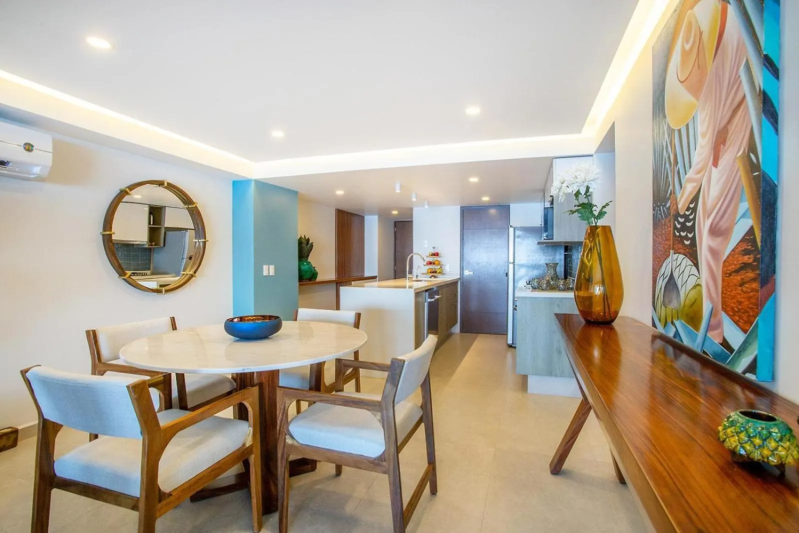 Beachfront Luxury Condo, Great Location Puerto Vallarta