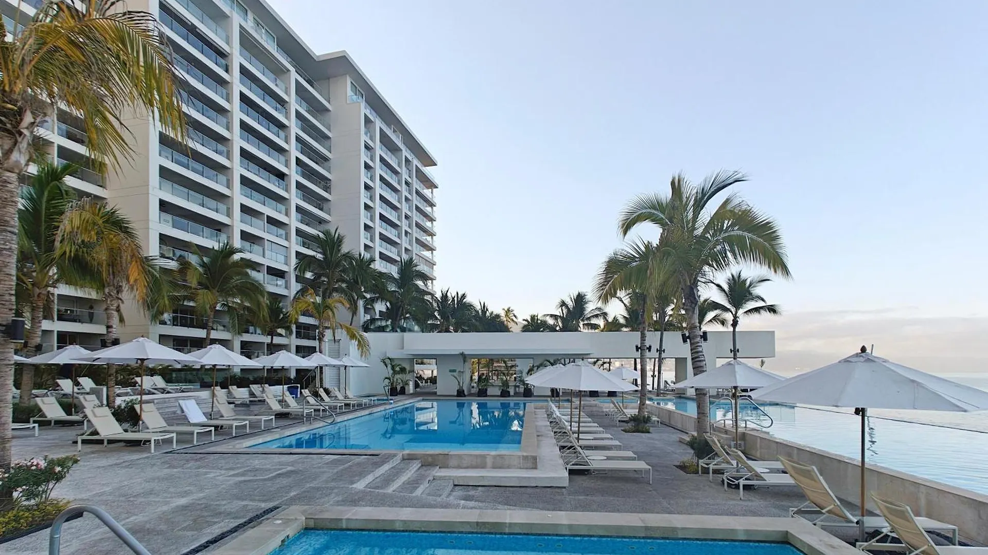 Beachfront Luxury Condo, Great Location Puerto Vallarta Casa vacanze