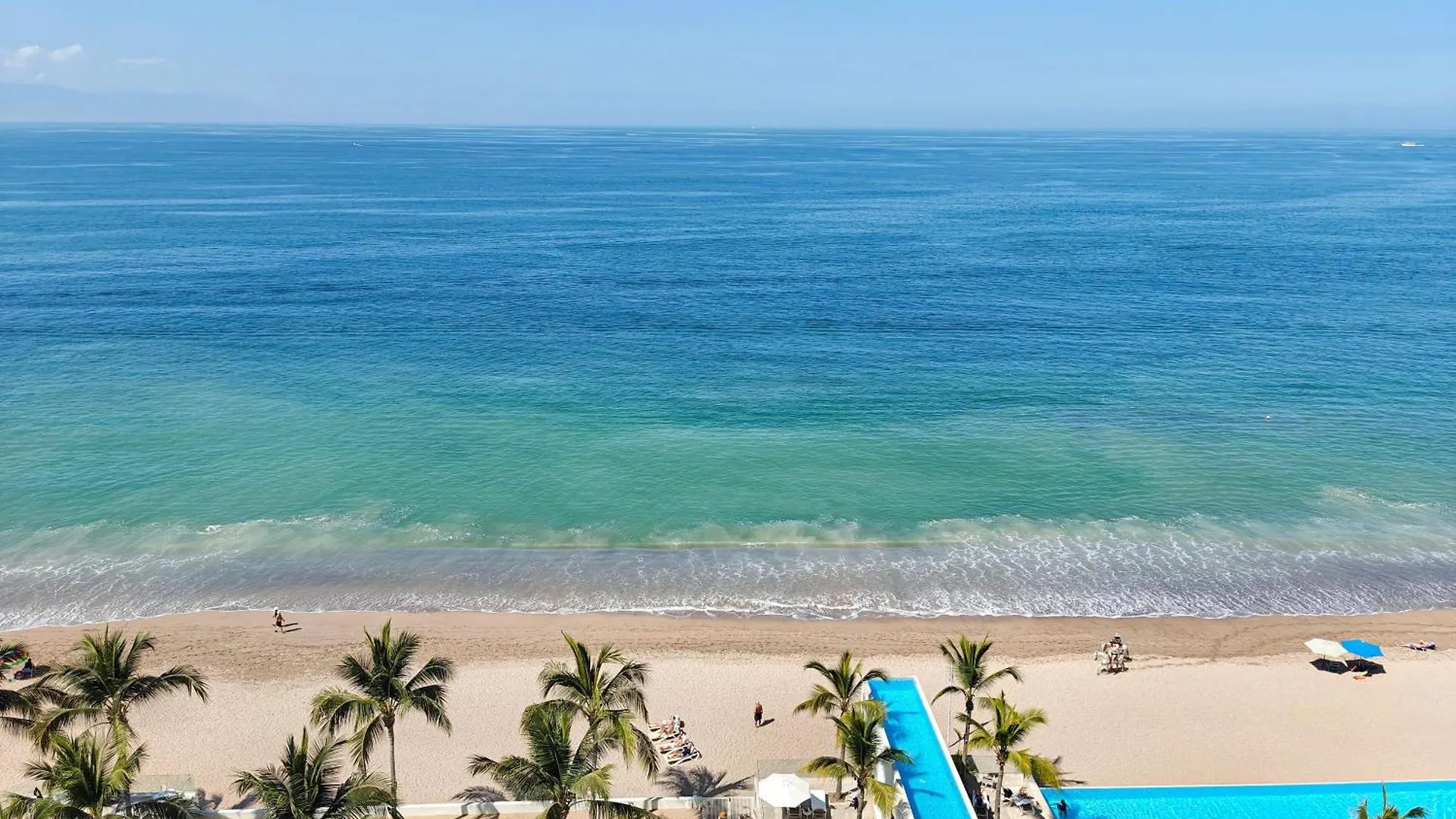 Beachfront Luxury Condo, Great Location Puerto Vallarta Casa vacanze