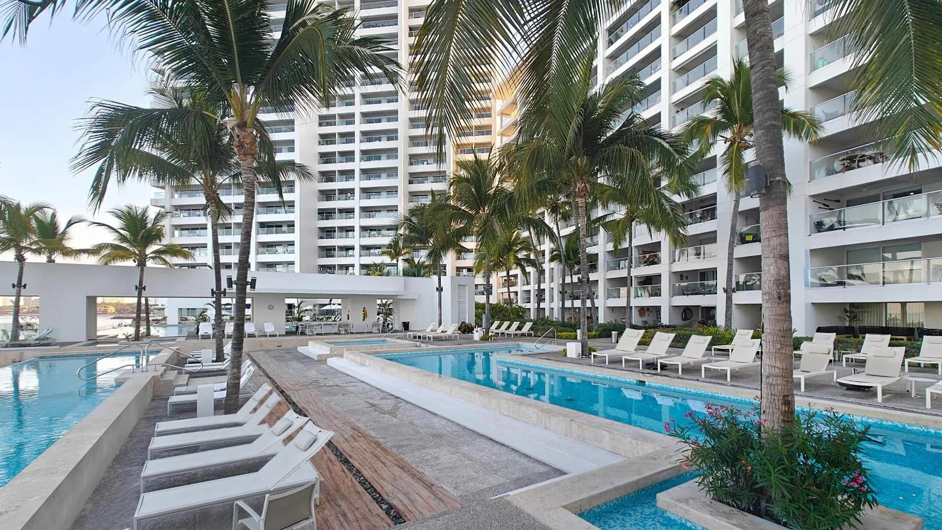 Casa vacanze Beachfront Luxury Condo, Great Location Puerto Vallarta